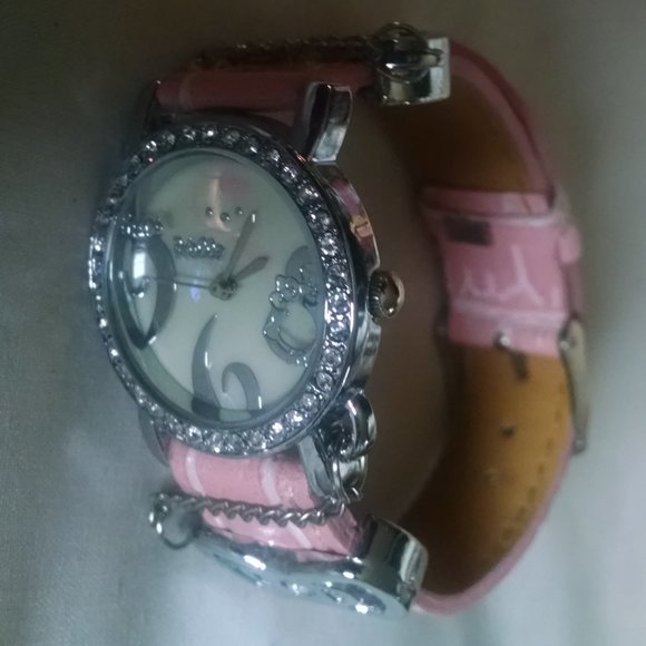 Vintage Hello Kitty Pink Band Wrist Watch